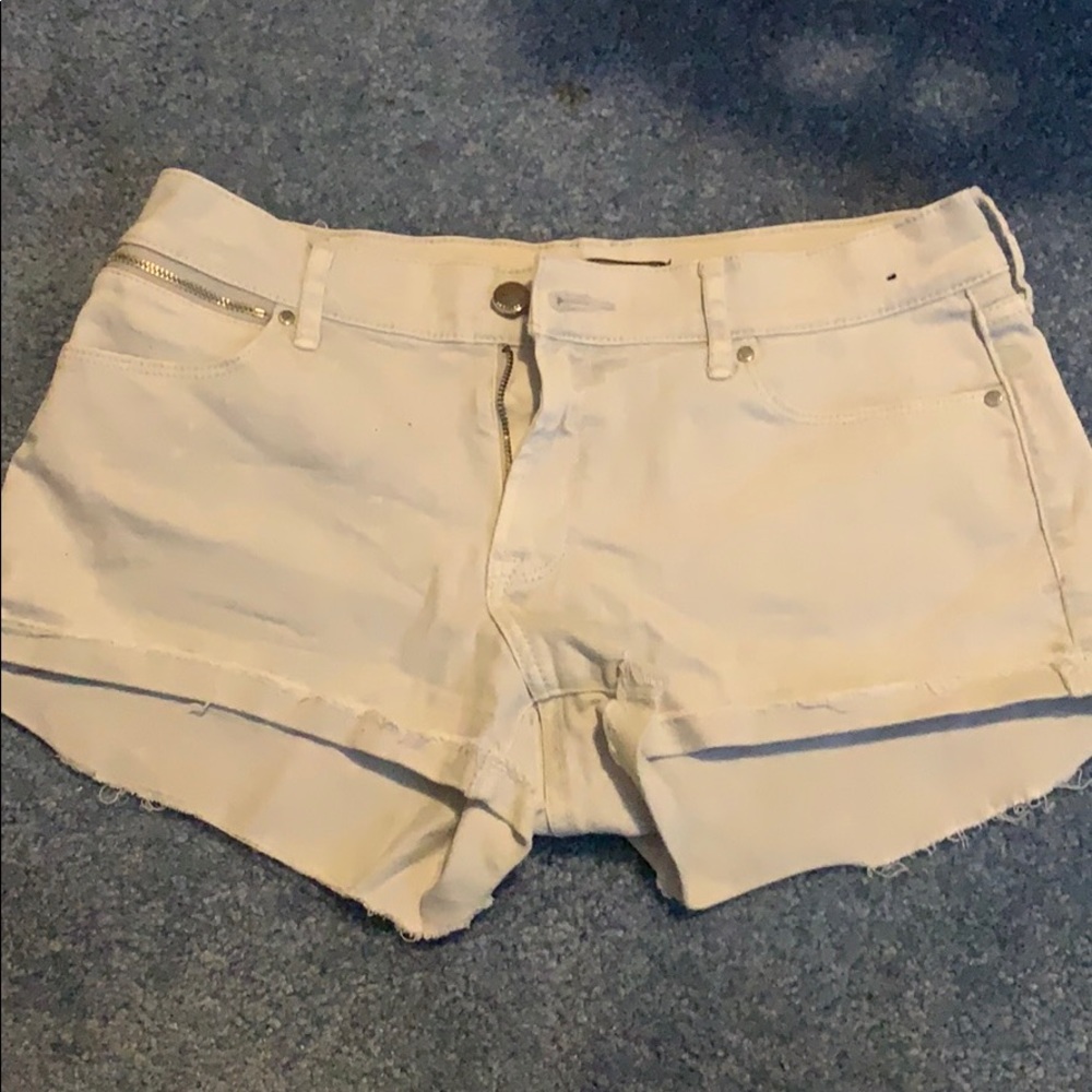 abercrombie & fitch gray shorts